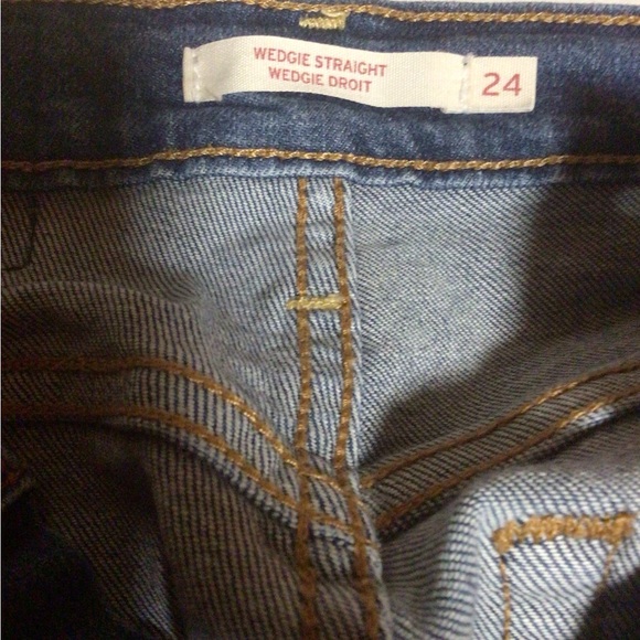 Women’s Levi’s Straight Leg Wedgie Blue Jeans - Picture 4 of 4